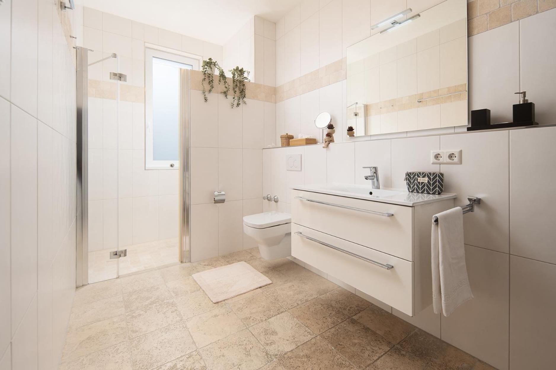 Hotel Vier Jahreszeiten Therme & Kliniken Bad Krozingen Naehe Freiburg & Schwarzwald Ideal Fuer Wellness Kur & Business Ausfluege 24H Check In- Wlan & Parken Gratis Buitenkant foto